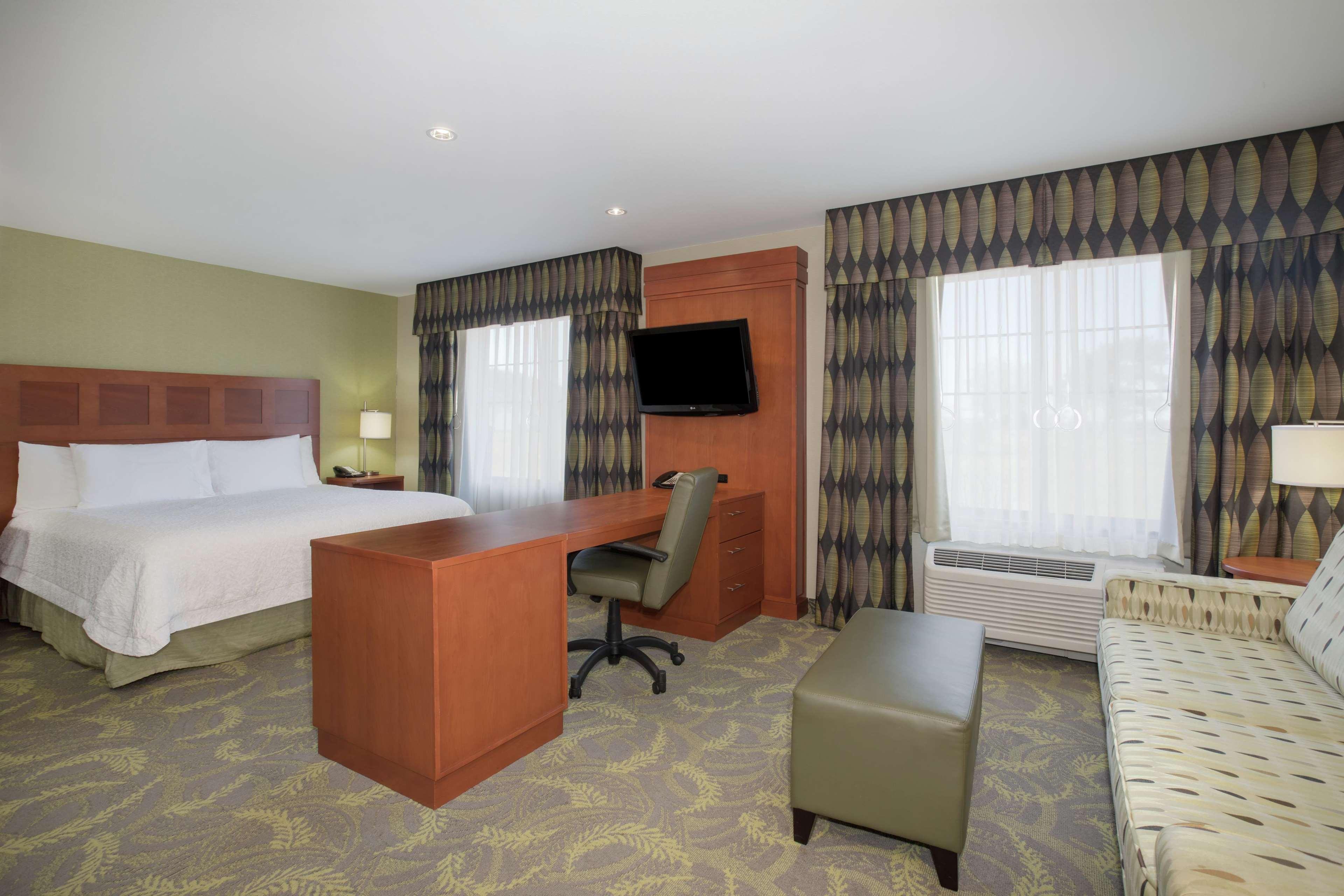 Hampton Inn & Suites Astoria Zewnętrze zdjęcie