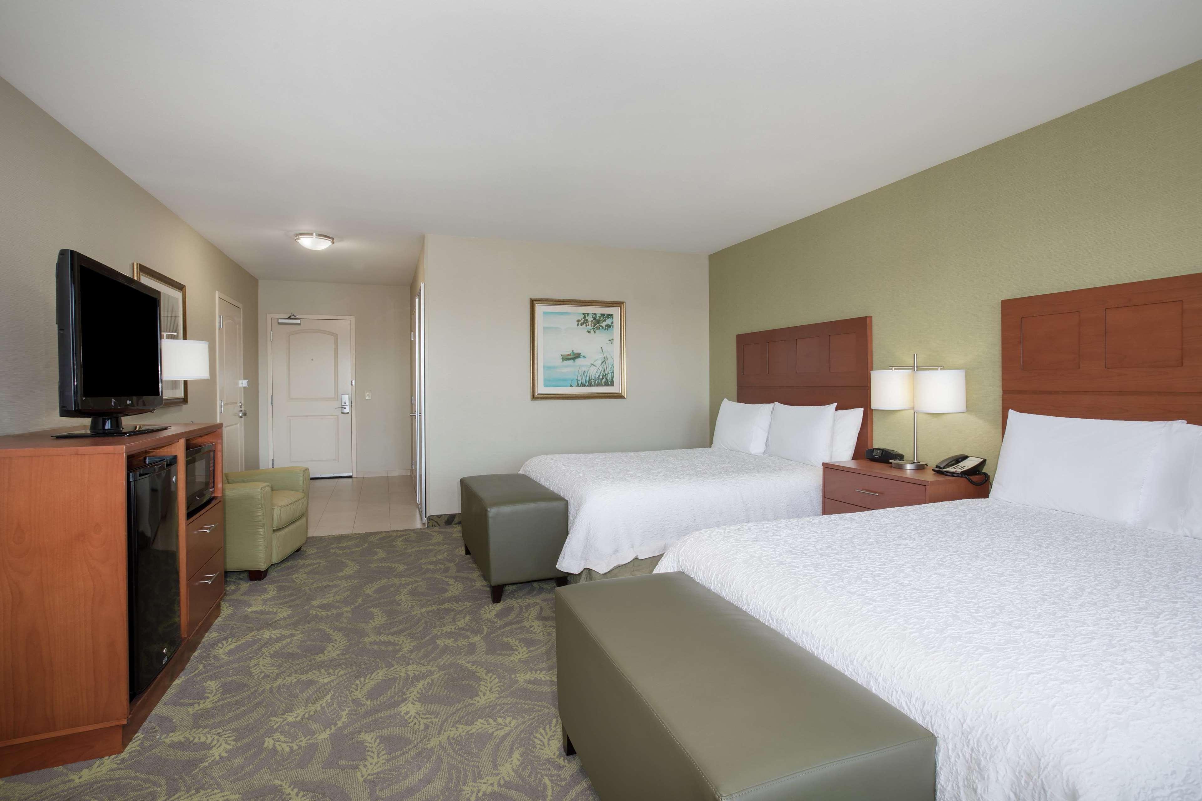 Hampton Inn & Suites Astoria Zewnętrze zdjęcie