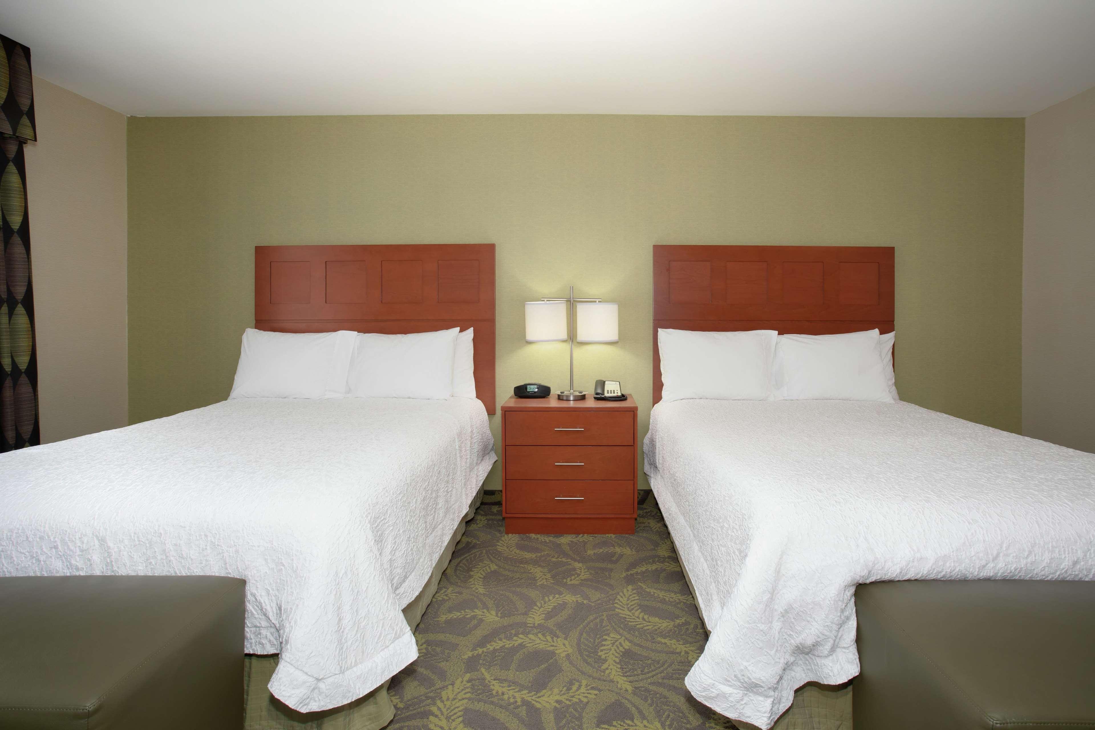 Hampton Inn & Suites Astoria Zewnętrze zdjęcie