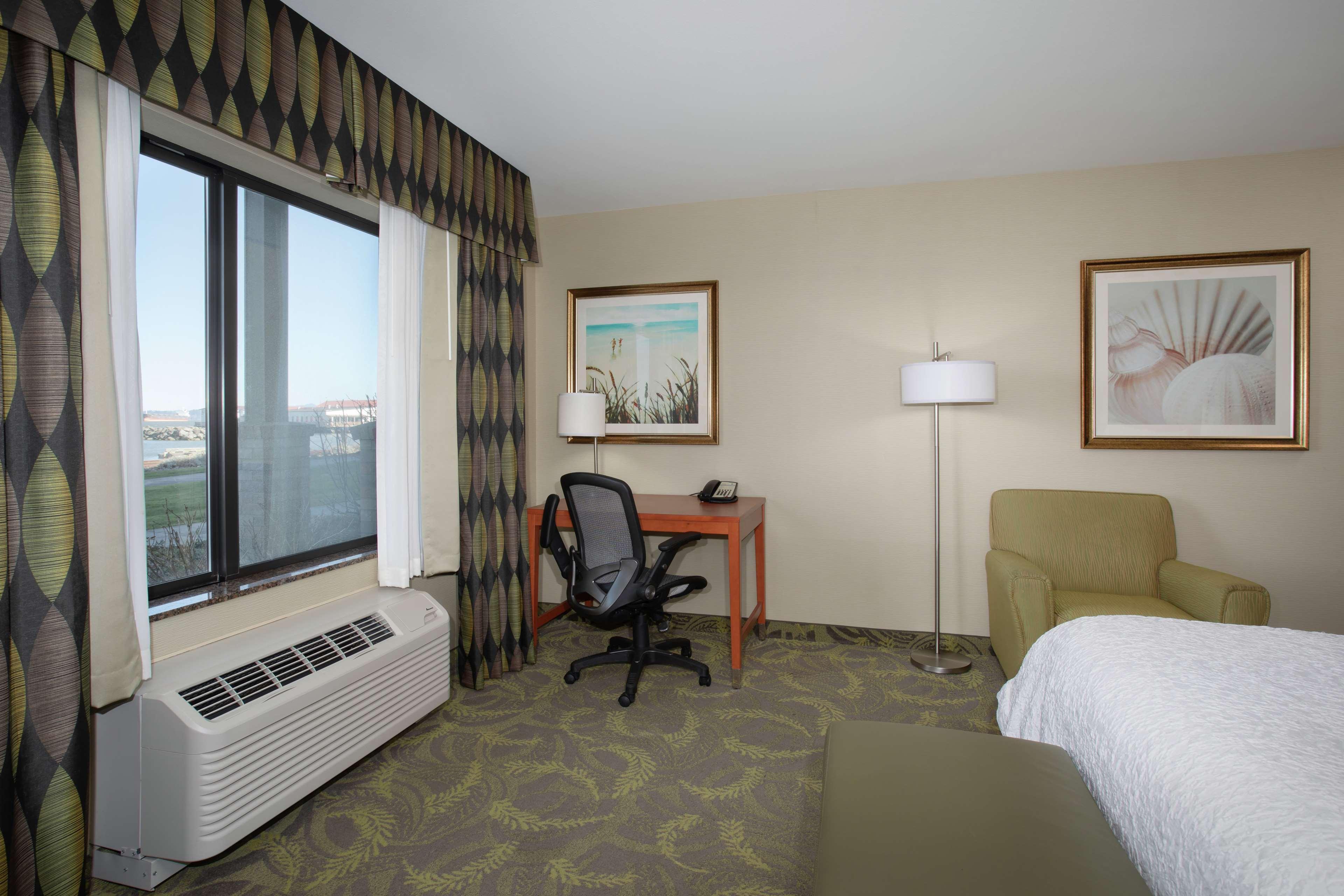 Hampton Inn & Suites Astoria Zewnętrze zdjęcie