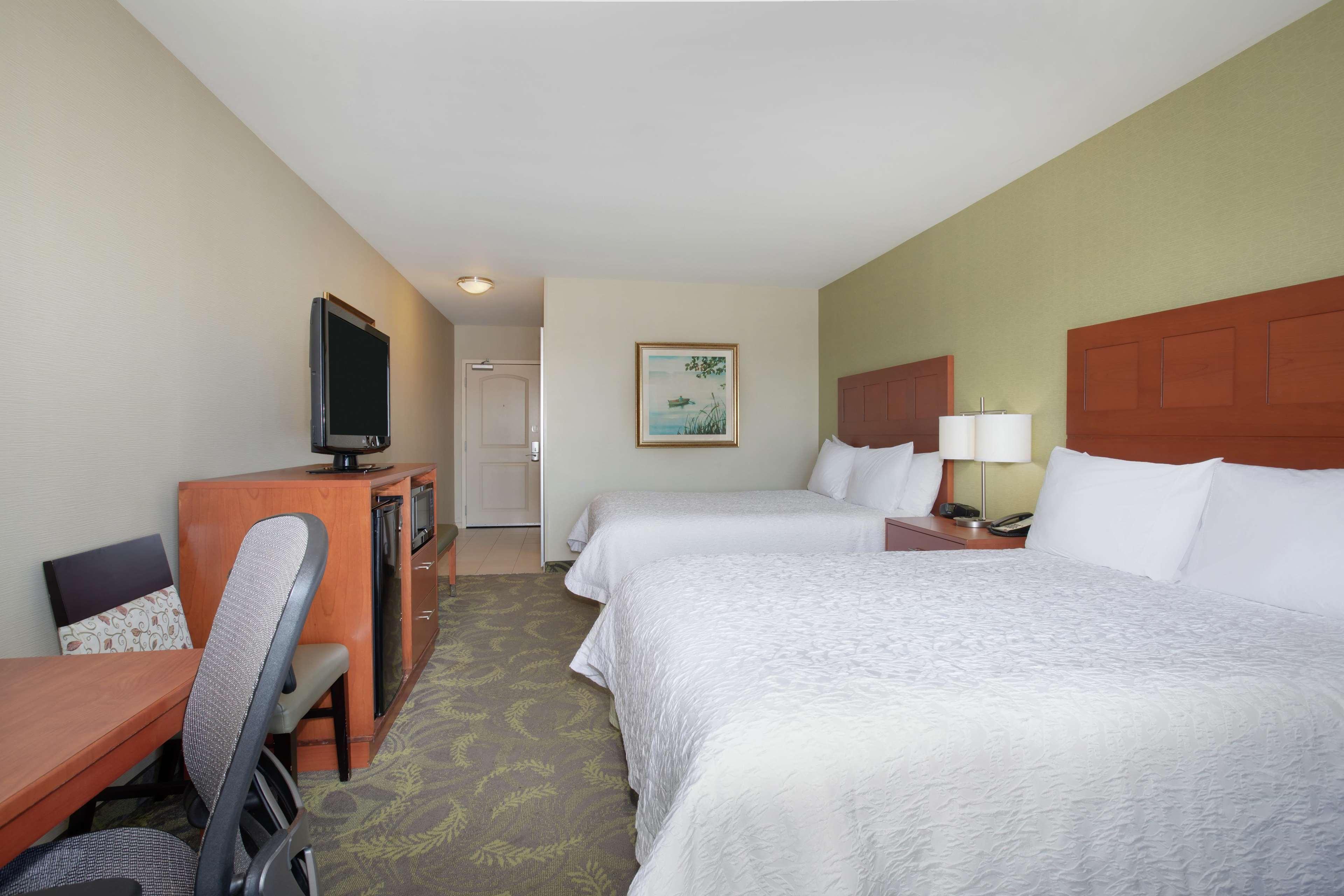 Hampton Inn & Suites Astoria Zewnętrze zdjęcie