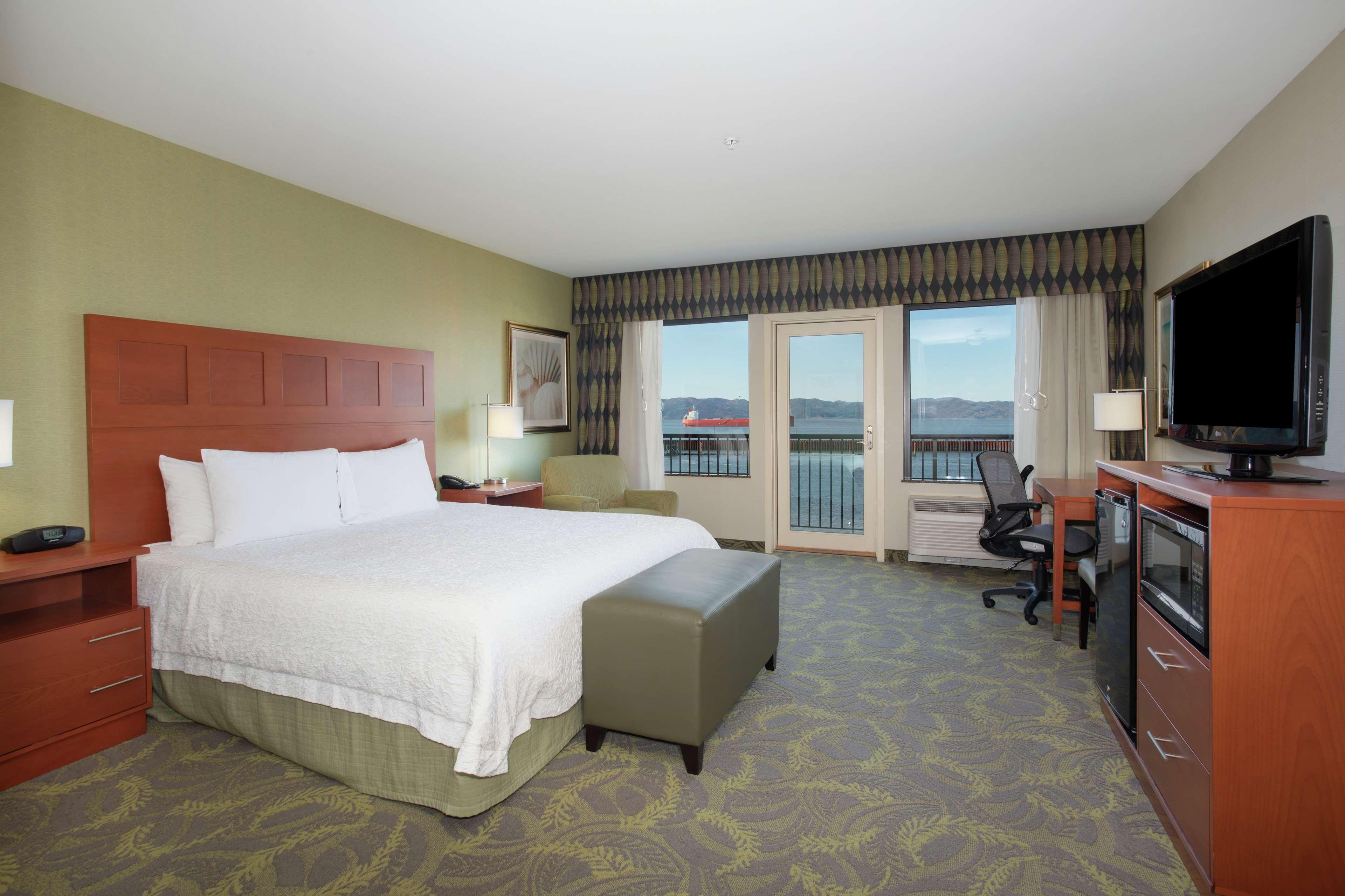 Hampton Inn & Suites Astoria Zewnętrze zdjęcie