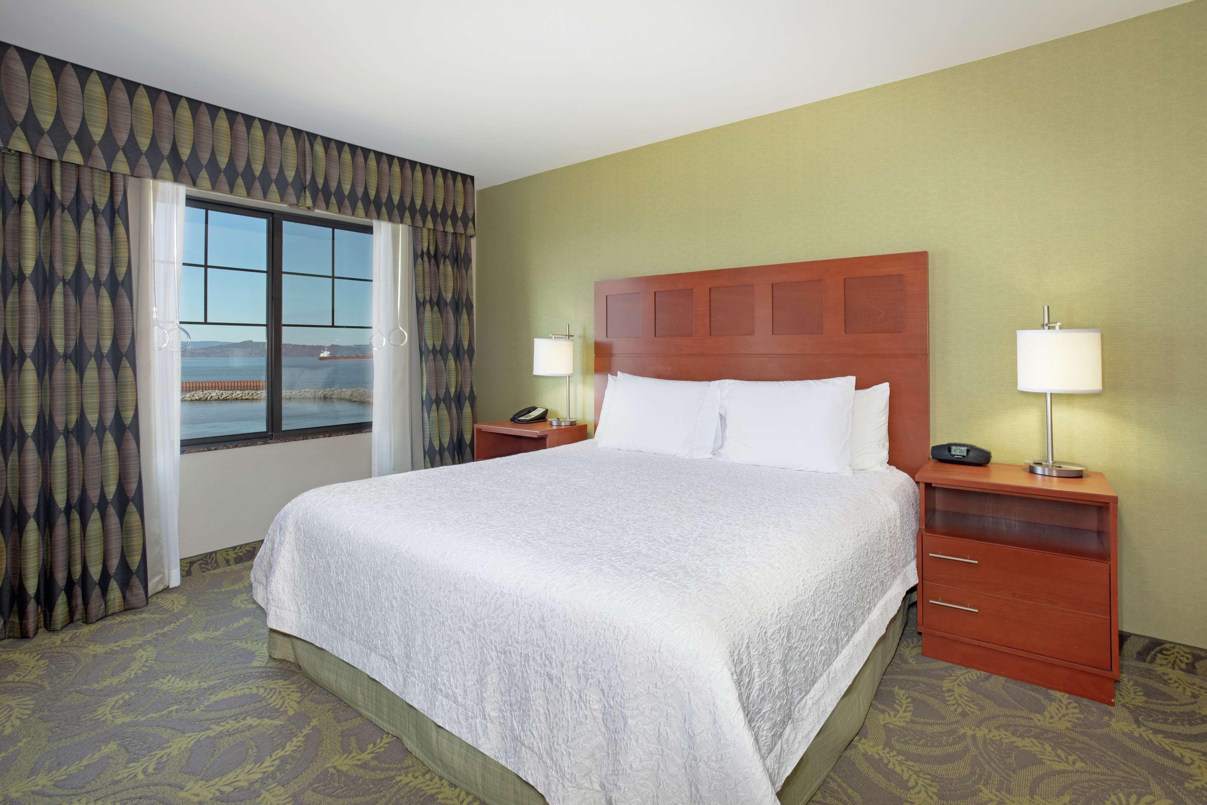 Hampton Inn & Suites Astoria Zewnętrze zdjęcie
