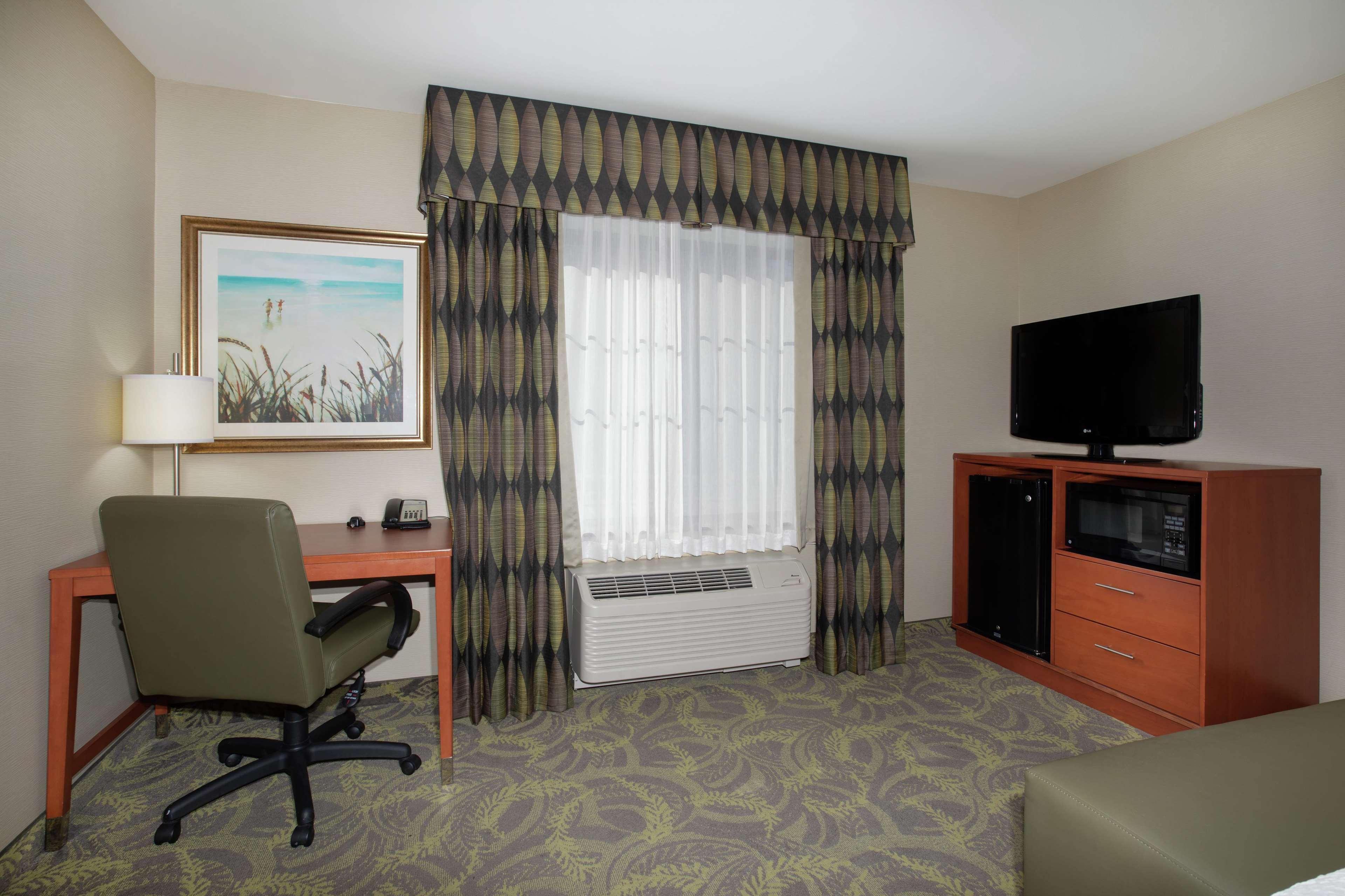 Hampton Inn & Suites Astoria Zewnętrze zdjęcie