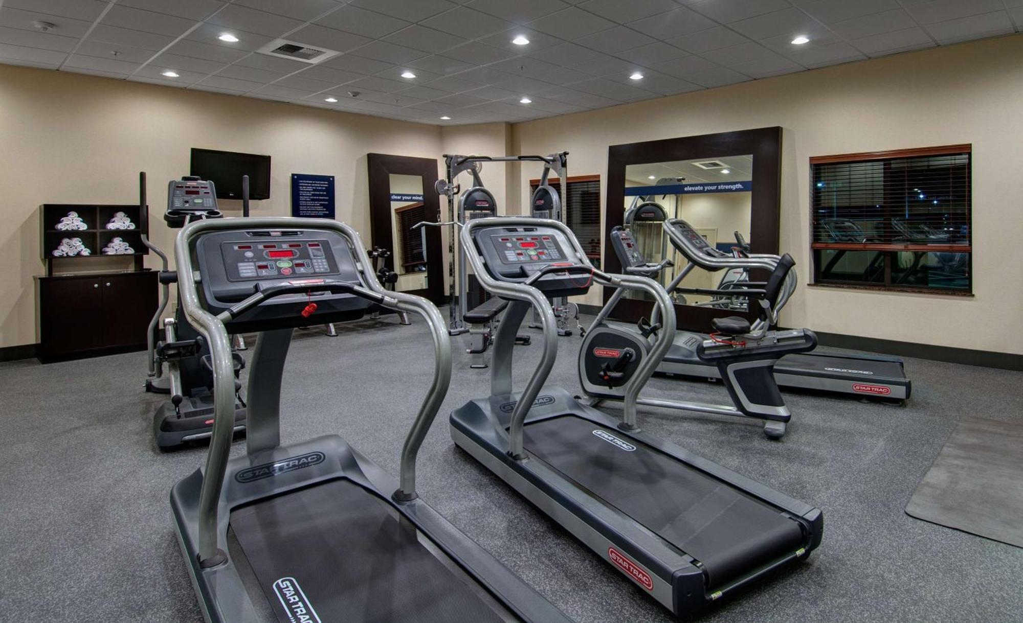 Hampton Inn & Suites Astoria Zewnętrze zdjęcie